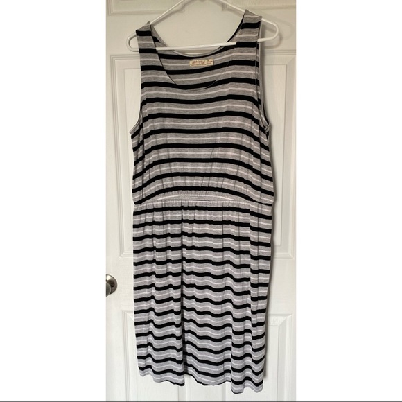 Faded Glory Dress - Picture 2 of 4